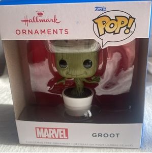 FUNKO POP! MARVEL Guardians of the Galaxy - GROOT - 2023 Hallmark Ornament.